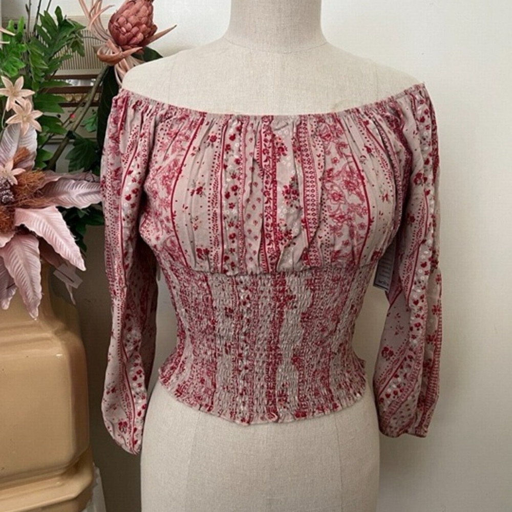 E1 -- NWT multicolor CRAVE FAME off shoulder smocked bottom women's top MEDIUM